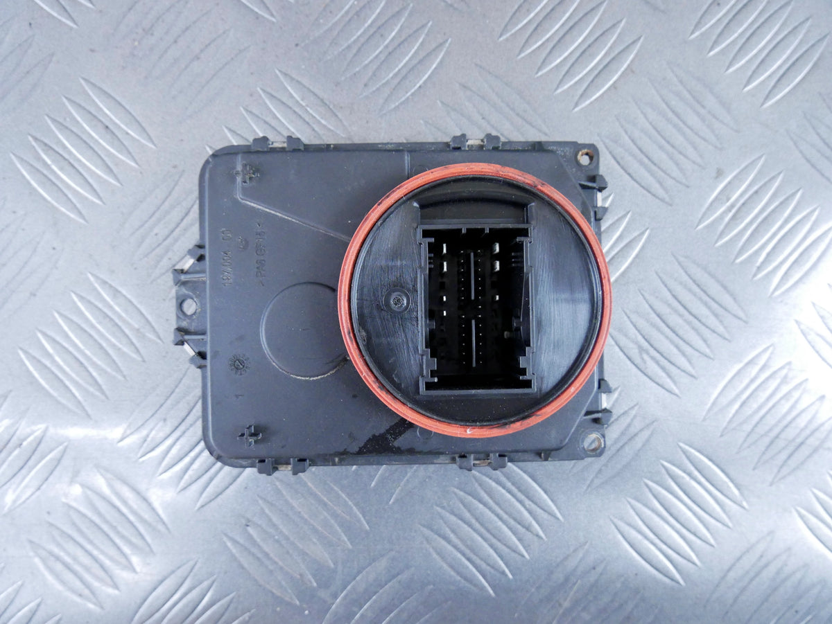 Moduł Przetwornica LED 8V0907399B Audi A3 8V Q3 TT Keboda DRL Światła OE