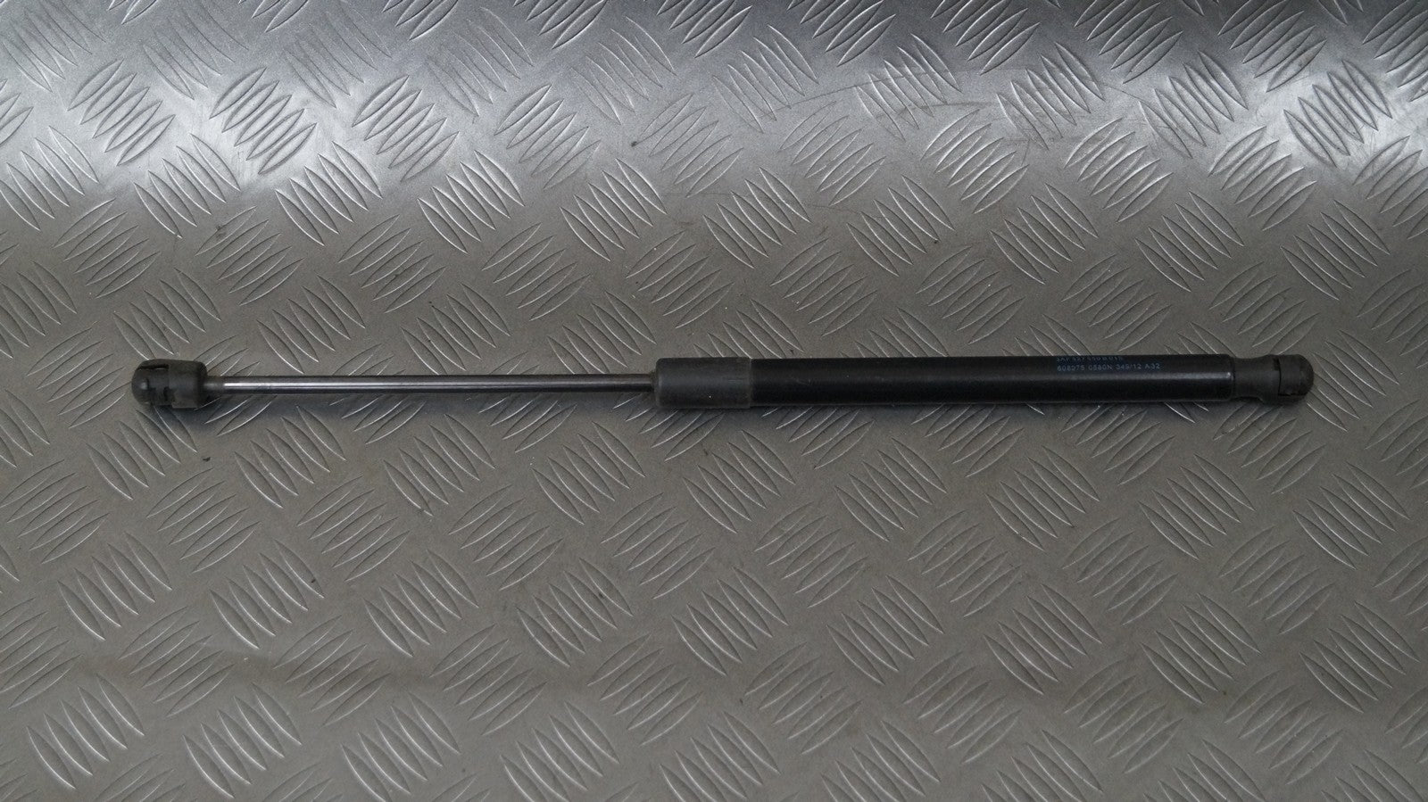 Siłownik teleskop klapy 3AF827550B PASSAT B7 KOMBI