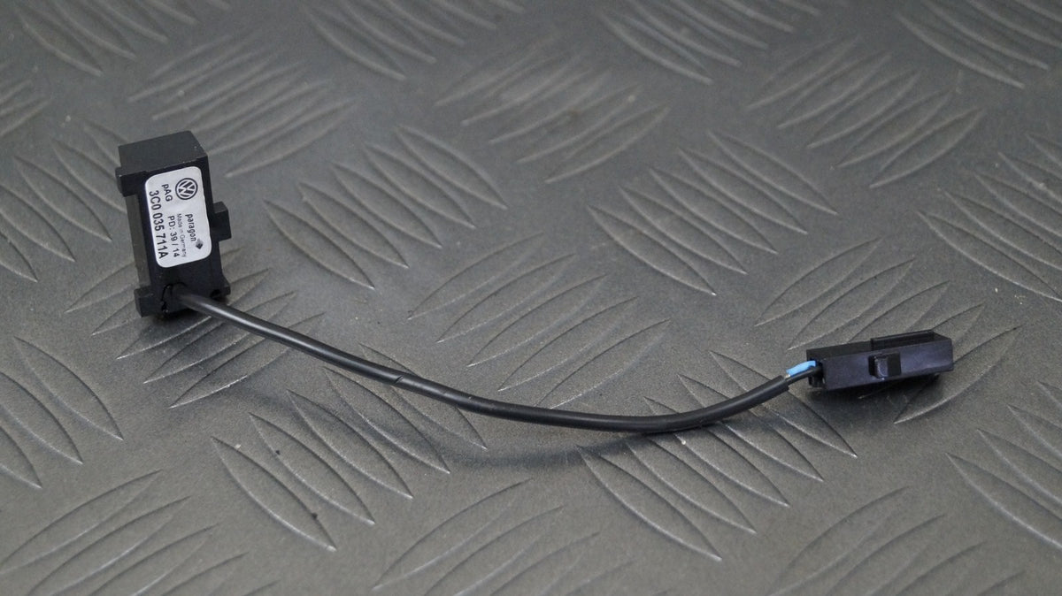 Mikrofon BLUETOOTH 3C0035711A VW PASSAT B7