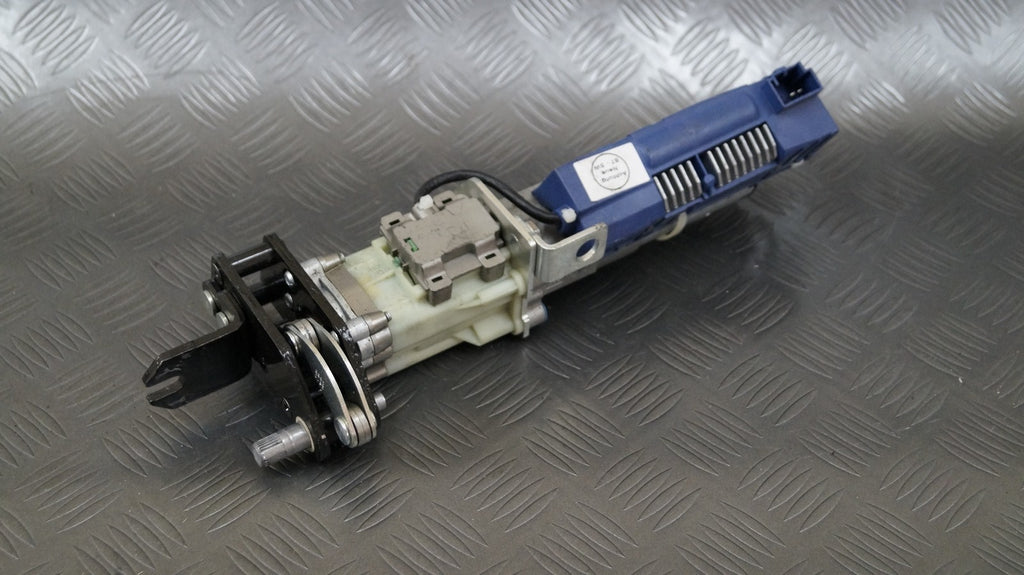 Siłownik elektryczny klapy prawy 3C9827384 PASSAT B7