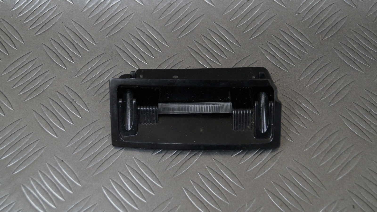 Wkład popielniczki 4L0857989 AUDI Q7 4L0