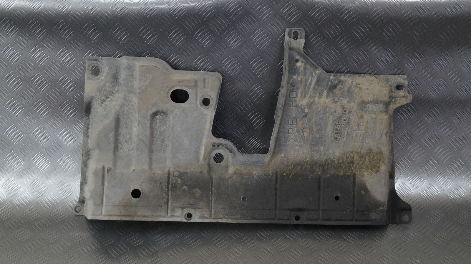 Osłona podwozia 58166-48030 LEXUS RX450h