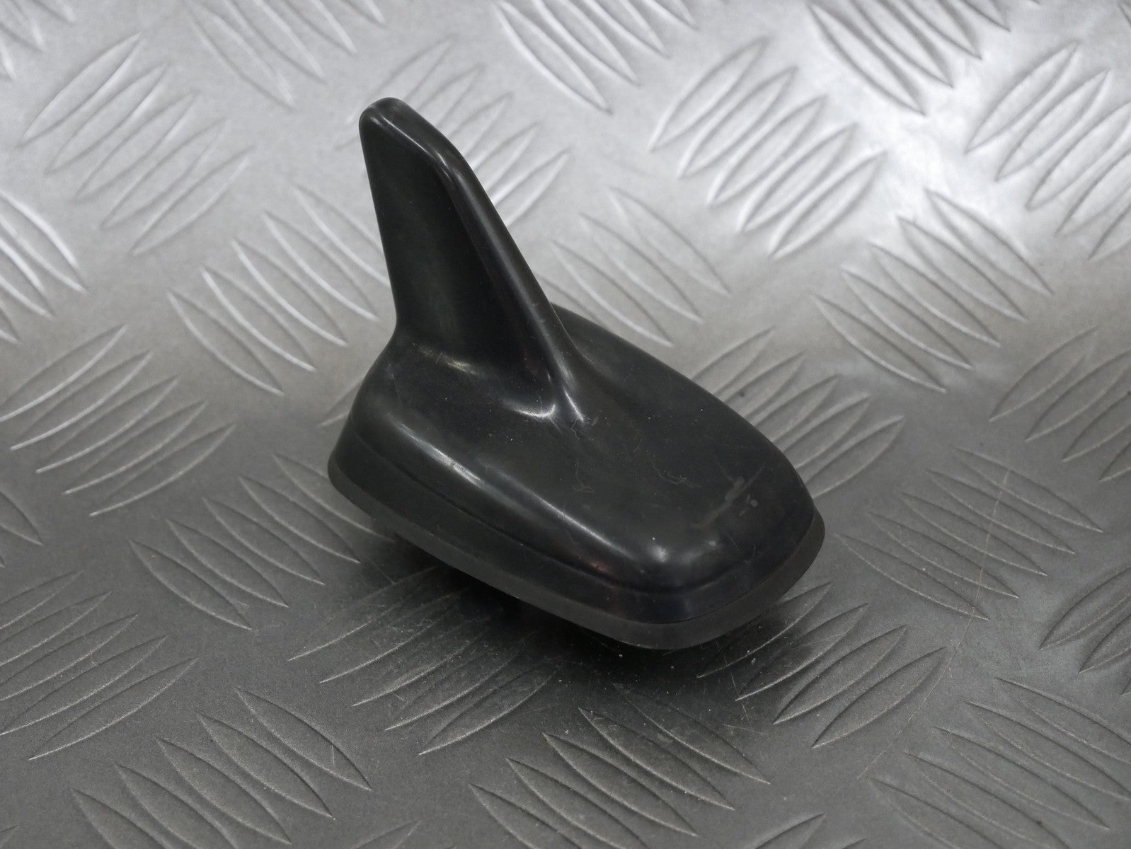 Antena dachowa GPS 5Q0035507A VW GOLF VII
