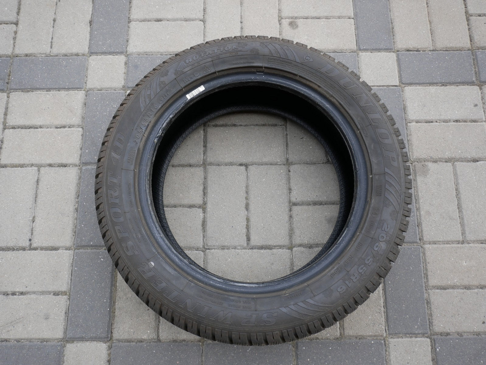DUNLOP SP Winter Sport 4D 205/55R16 2015