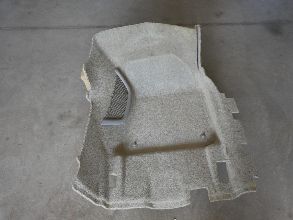 Wykładzina kabiny przód prawa 4H1863710 AUDI A8