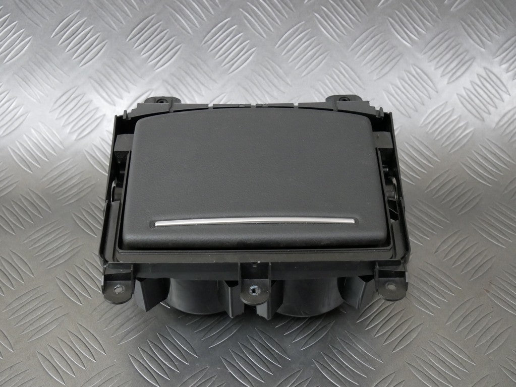 Stojak tunelu na kubki schowek 4G0862534 AUDI A7