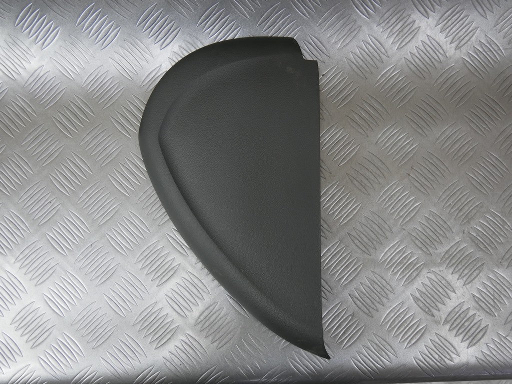 Osłona boku konsoli prawa 4G8857086 AUDI A7