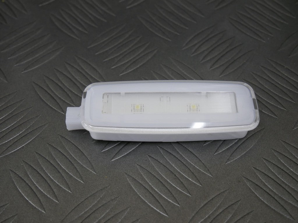 Lampka podsufitki 4H0947105A AUDI A7 LIFT