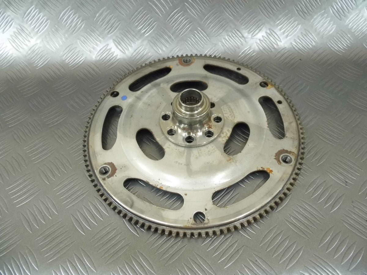 Koło zamachowe 06H105323AD AUDI A4 B9 8W0 2.0 TDI