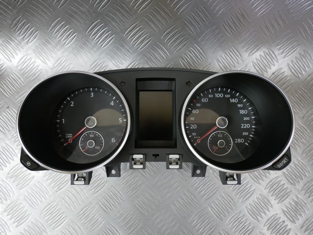 Licznik 5K6920870C VW GOLF VI GTD 2.0 TDI