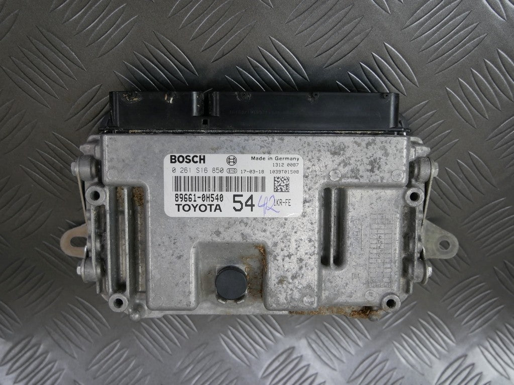 Sterownik ECU 89661-0H540 TOYOTA AYGO 1.0 VVT-i