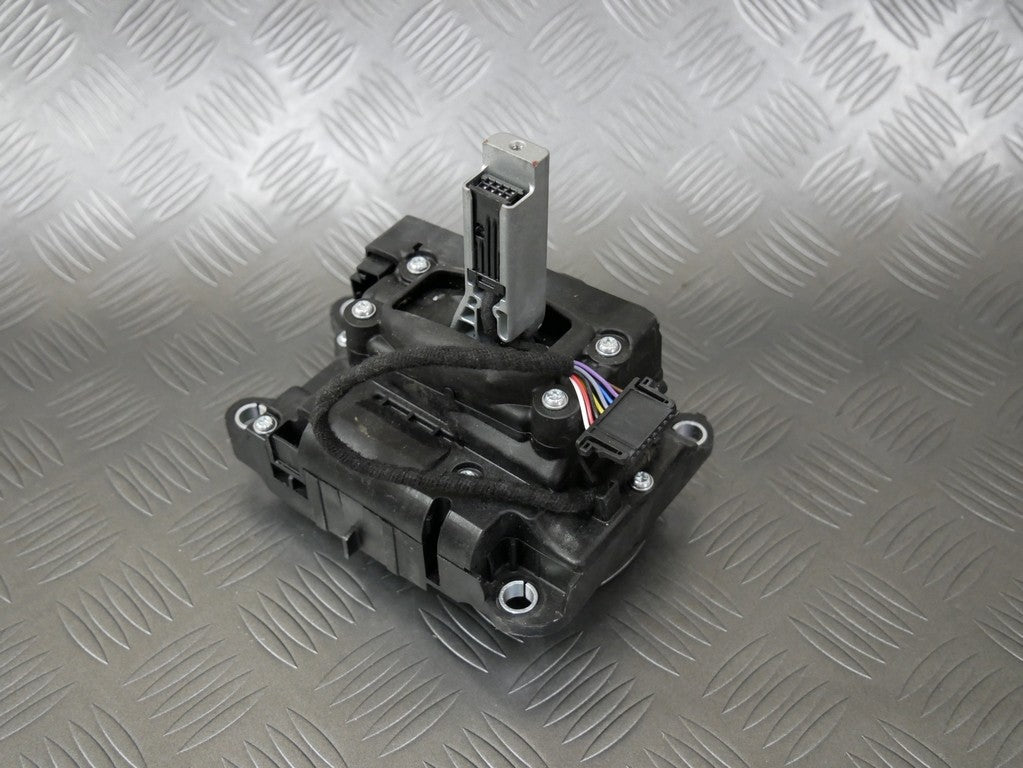 Wybierak biegów 8W2713041D AUDI A4 B9 RHD