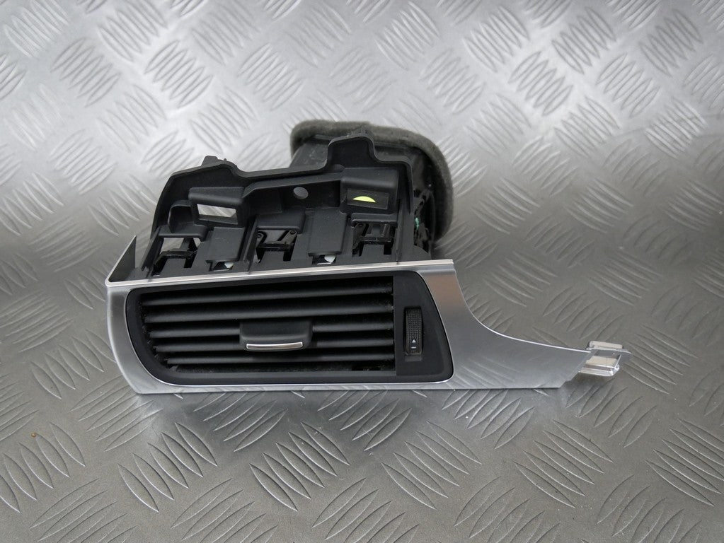 Kratka nawiewu lewa 4G1820901 AUDI A6 C7 4G0