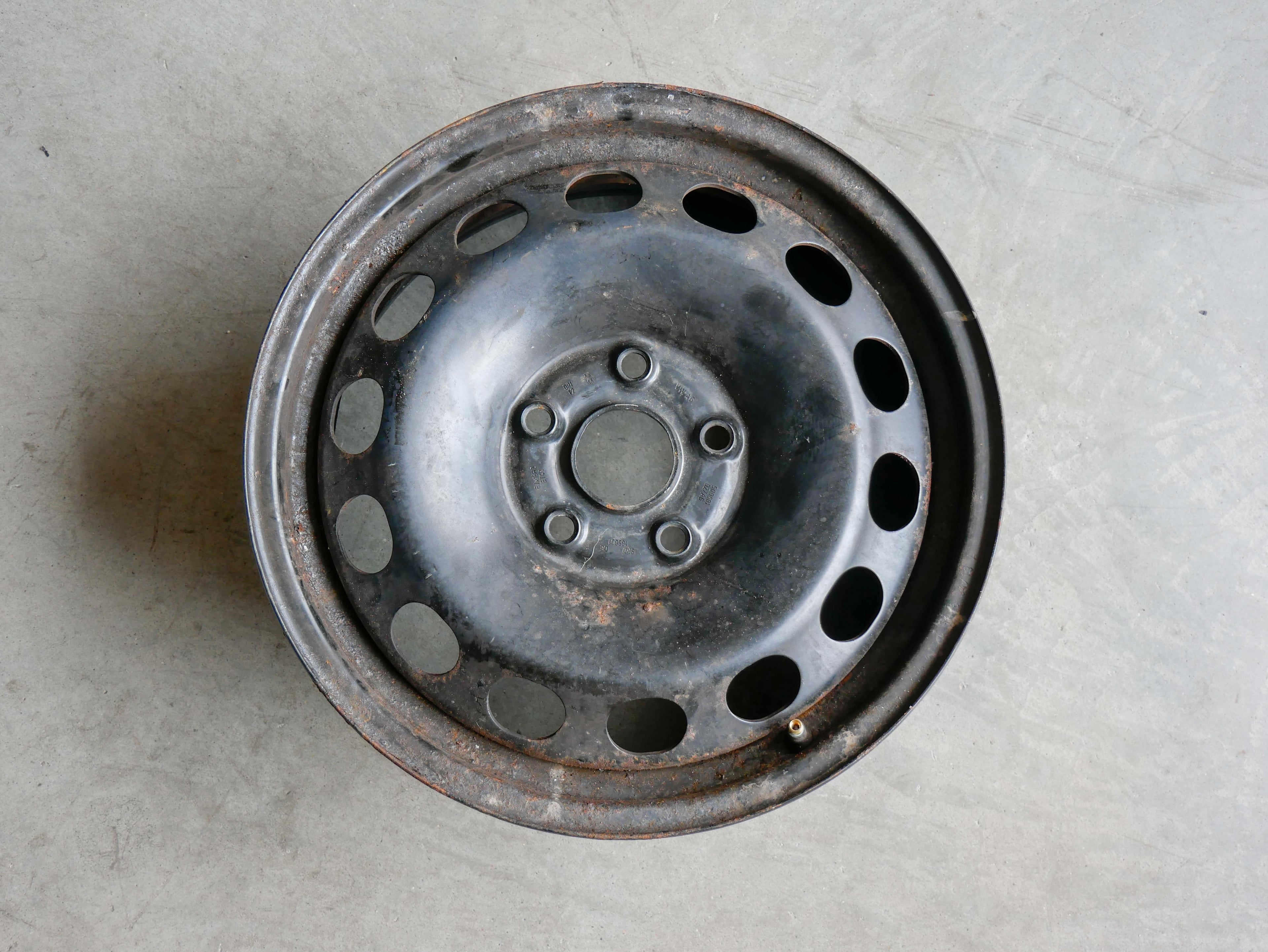 Felga stalowa 16' ET48 5Q0601027AG VW AUDI
