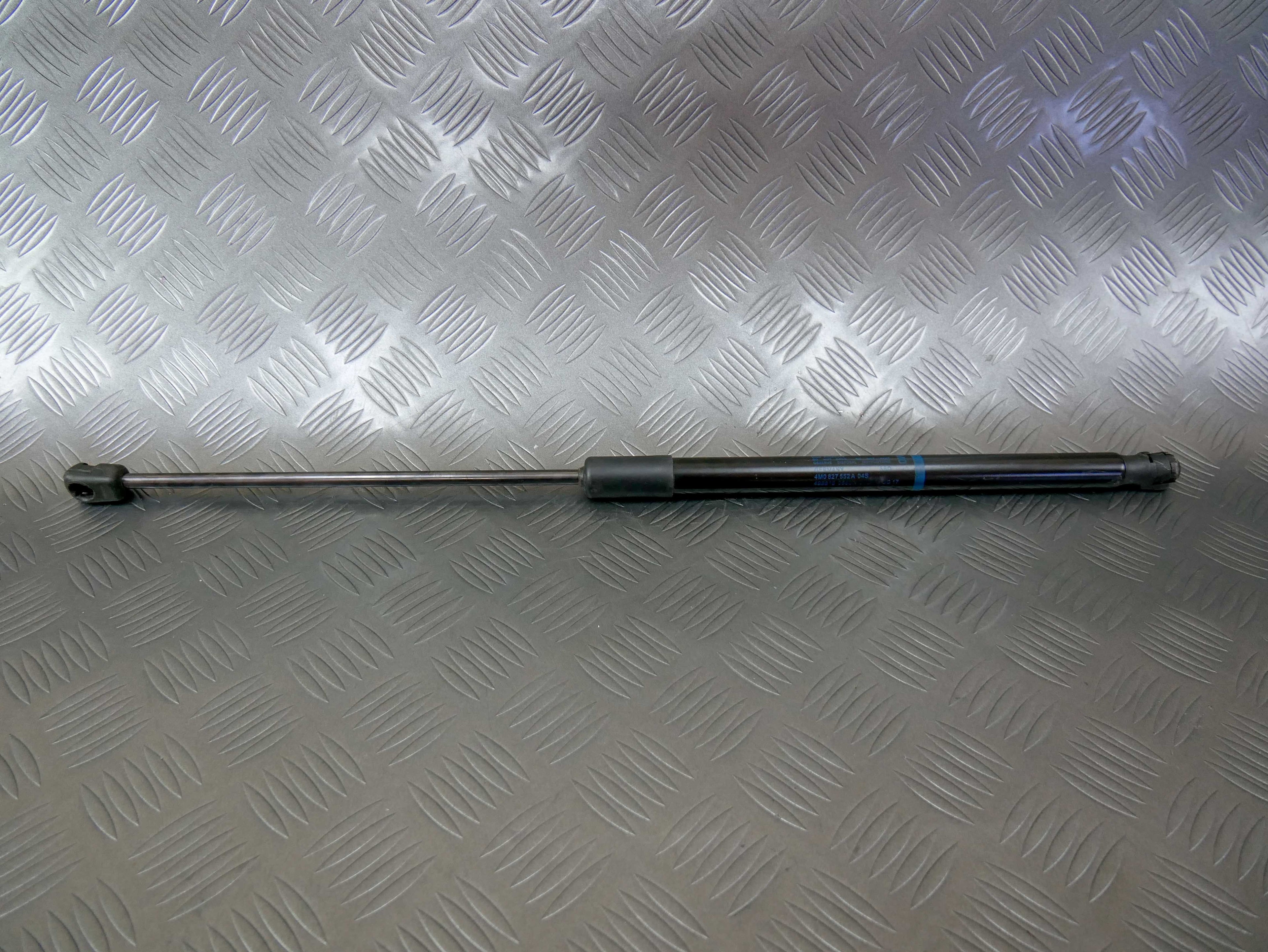 Siłownik klapy tył prawy lewy 4M0827552A AUDI Q7
