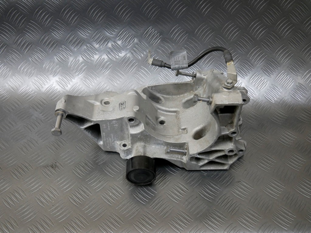 Łapa alternatora 7802639 BMW X3 E83 2.0D