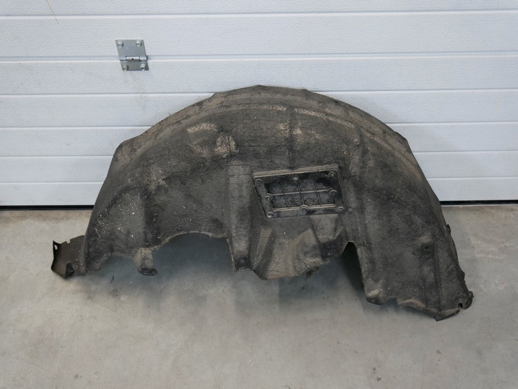Nadole tył tylne lewe LEXUS IS220 250