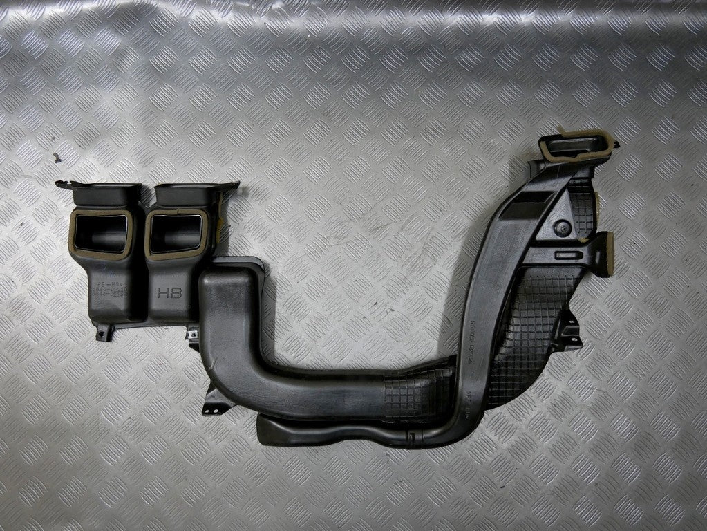 Kanał powietrza 55843-02200 TOYOTA AURIS I
