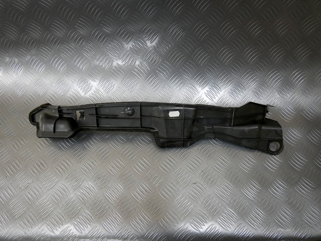 Osłona błotnika lewa 53828-02070 TOYOTA AURIS I