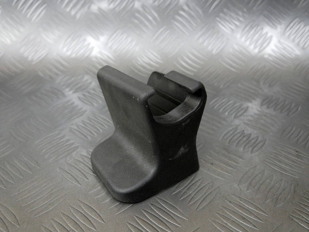Osłona szyny fotela 72138-02070 TOYOTA AURIS I