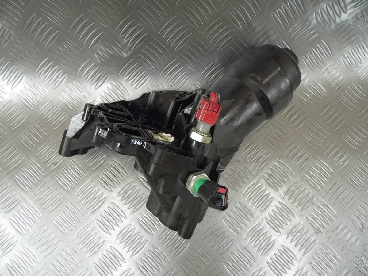 Podstawa filtra oleju 03N115389M AUDI A4 B9 2.0TDI