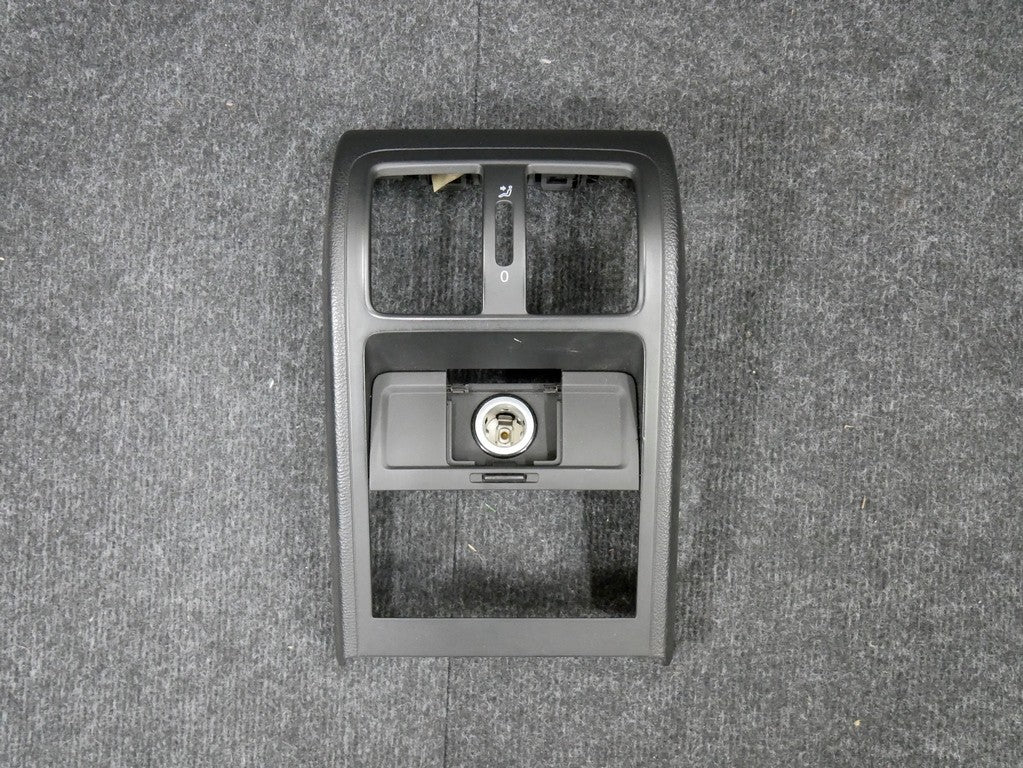 Ramka osłona tunelu tył 3C0864298BB PASSAT B6