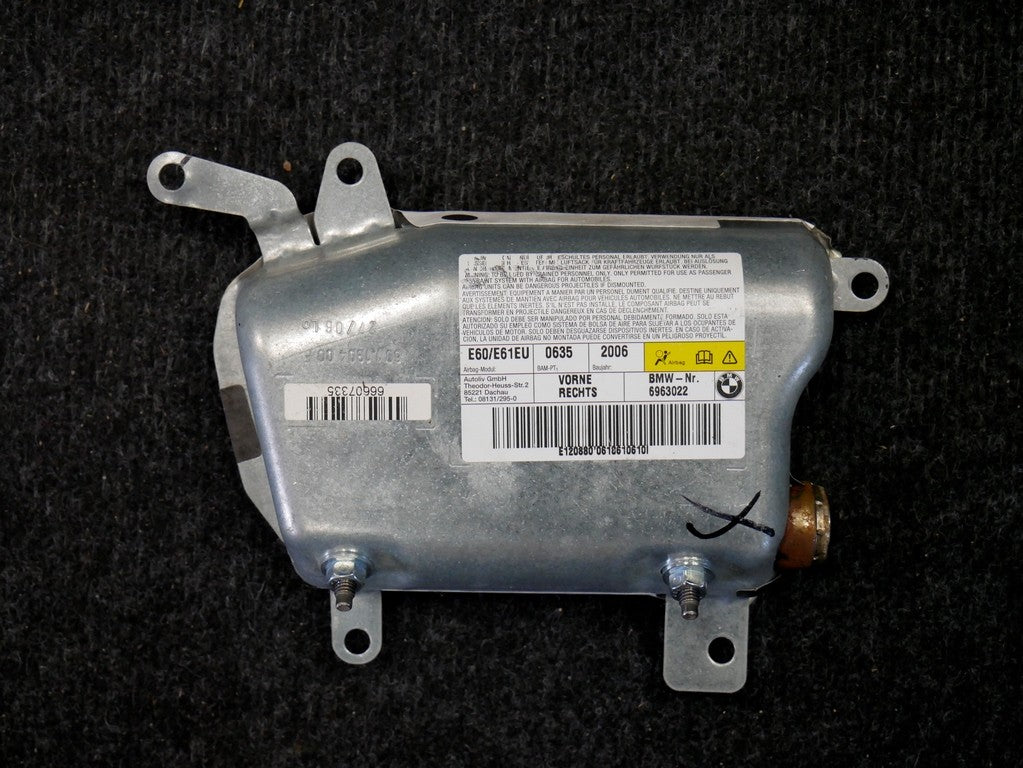 Airbag poduszka drzwi prawa 6963022 BMW 5 E60 E61