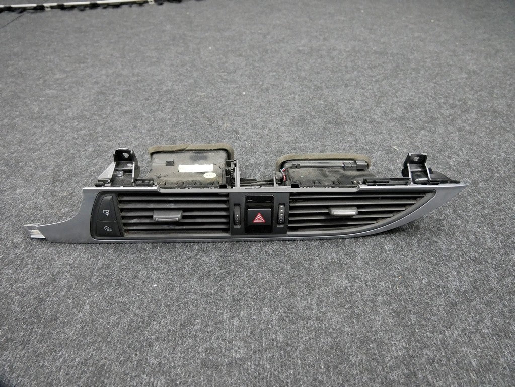 Kratka nawiewu środkowa 4G1820951F AUDI A7