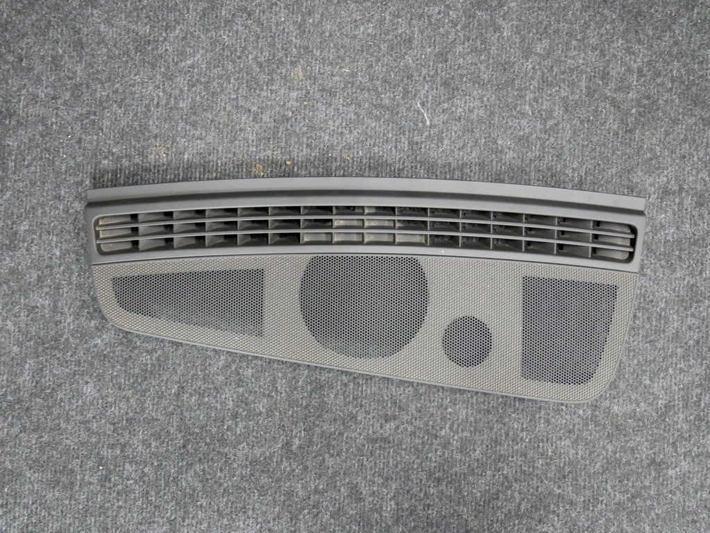 Górna kratka nawiewu 4G8819635D AUDI A7 4G8