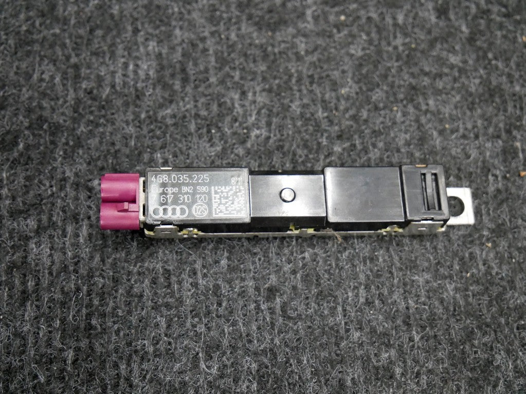 Wzmacniacz antenowy 4G8035225 AUDI A7