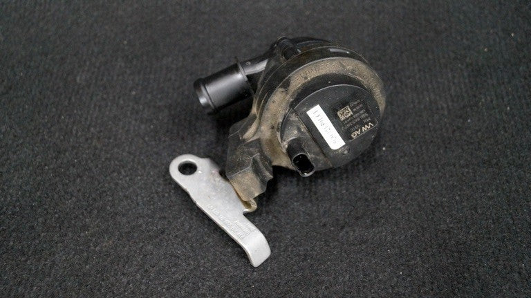 Pompa wody 5Q0121591CF VW JETTA 5C 2.0 TDI