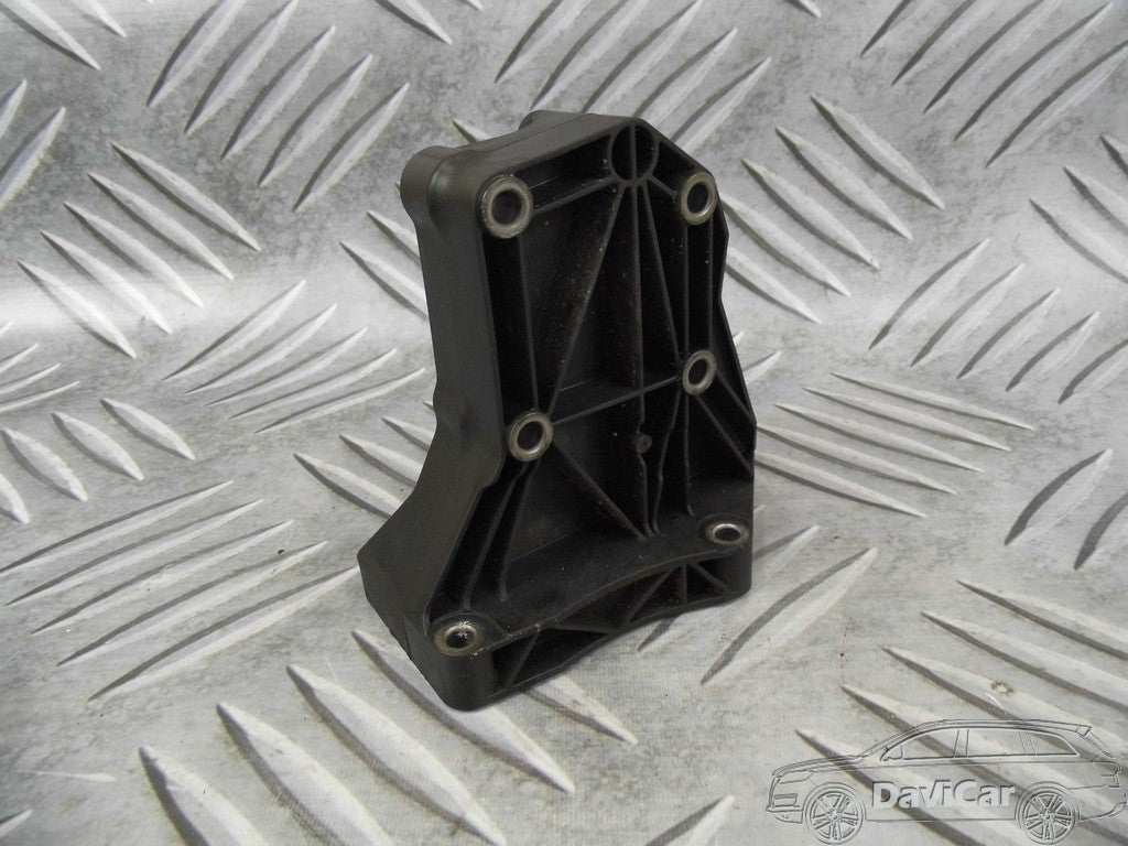 Łapa pompy klimatyzacji 7792202 BMW E60 530D