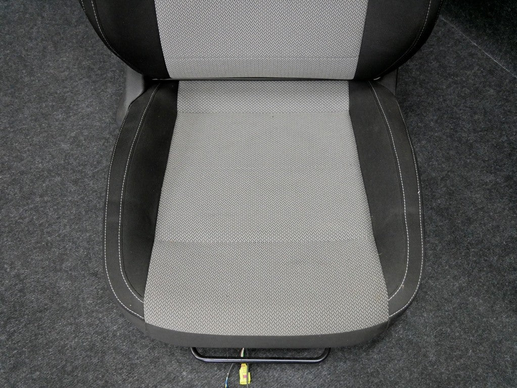 Fotel przód prawy pasażera SKODA RAPID TOLEDO