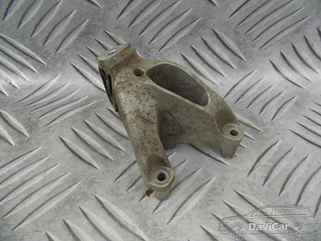 Łapa wspornik silnika 8K0199307BM AUDI Q5 2.0 TFSI