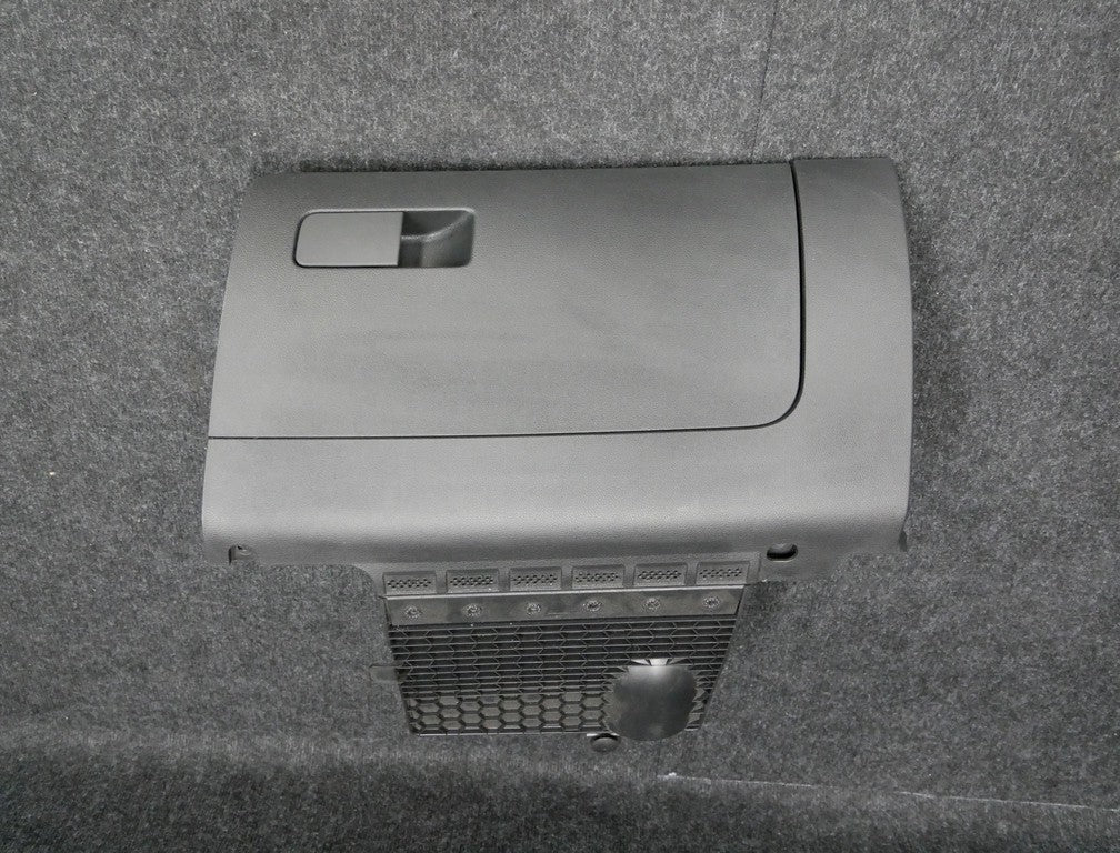 Schowek pasażera 5JB857097B SKODA RAPID
