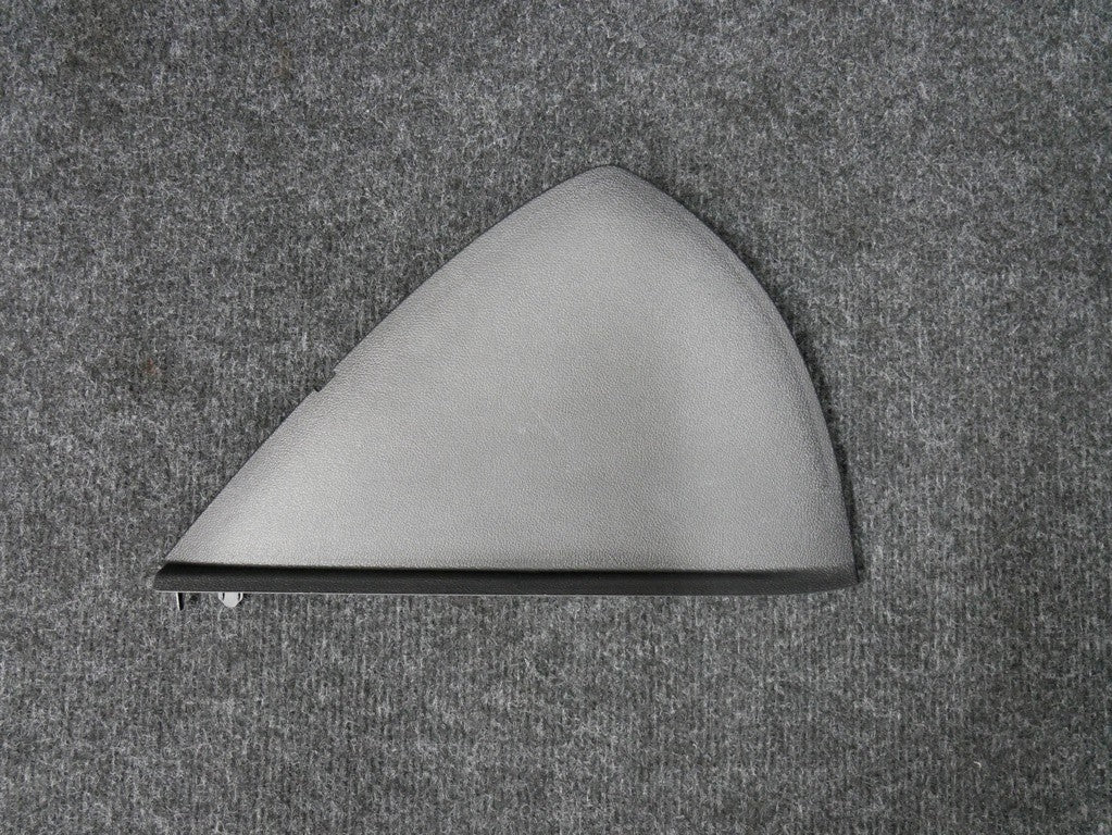 Osłona boku konsoli prawa 8X0857086A AUDI A1
