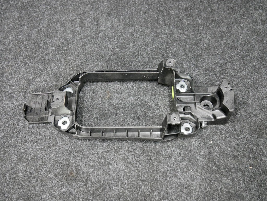 Mocowanie wybieraka biegów 8X0863531 AUDI A1