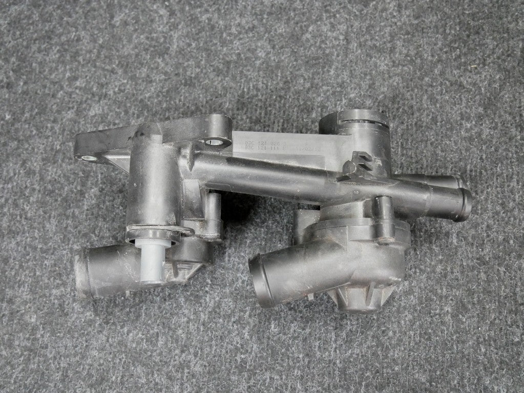 Obudowa termostatu 03C121026S AUDI A1 1.4 TFSI