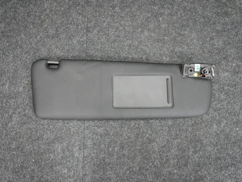 Słonecznik prawy czarny 7P6857552 TOUAREG 7P