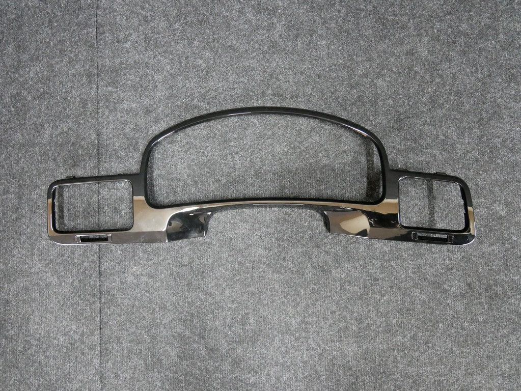 Ramka licznika 7P1857189B VW TOUAREG 7P