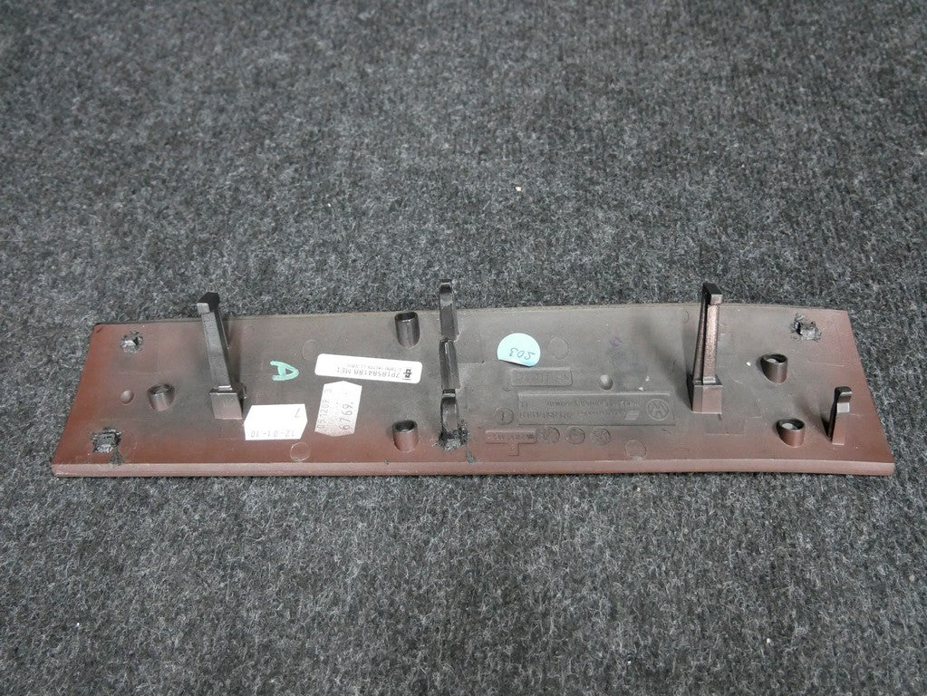 Listwa dekor konsoli 7P1858418B ME1 TOUAREG 7P