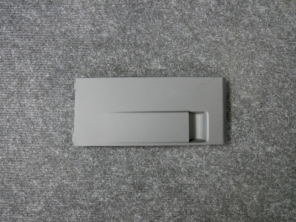 Osłona zaślepka bagażnika 7P6867937 TOUAREG 7P