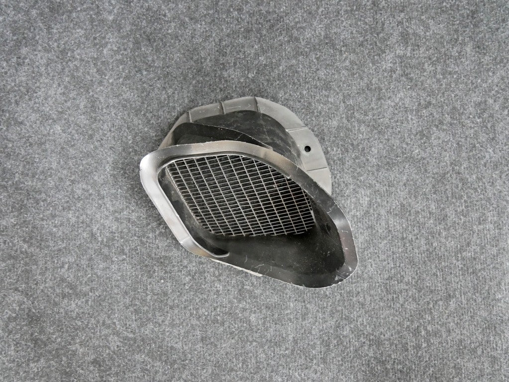 Kanał powietrza 7P0819155B VW TOUAREG 7P