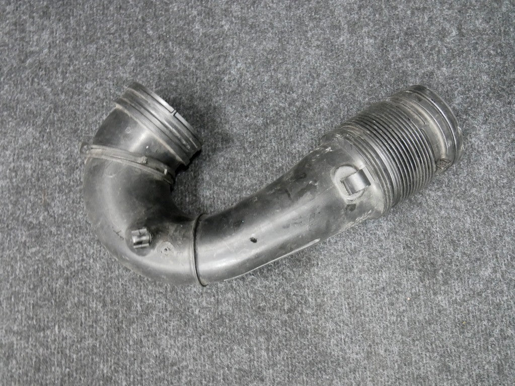 Rura wąż powietrza 7P6129684B TOUAREG 7P 3.6 FSI