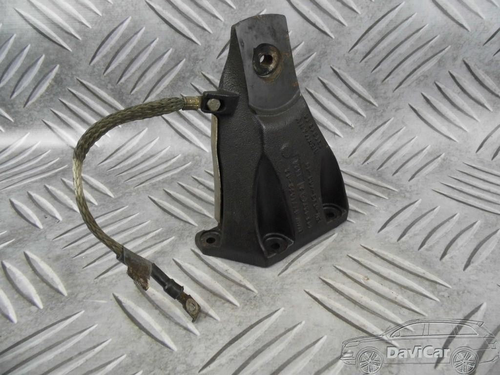 Łapa wspornik silnika 6771072 BMW E60