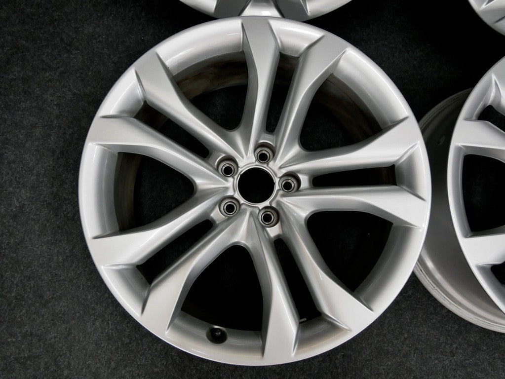 Felgi 20' 8R0601025AP 8.5Jx20H2 ET33 AUDI A7 4K