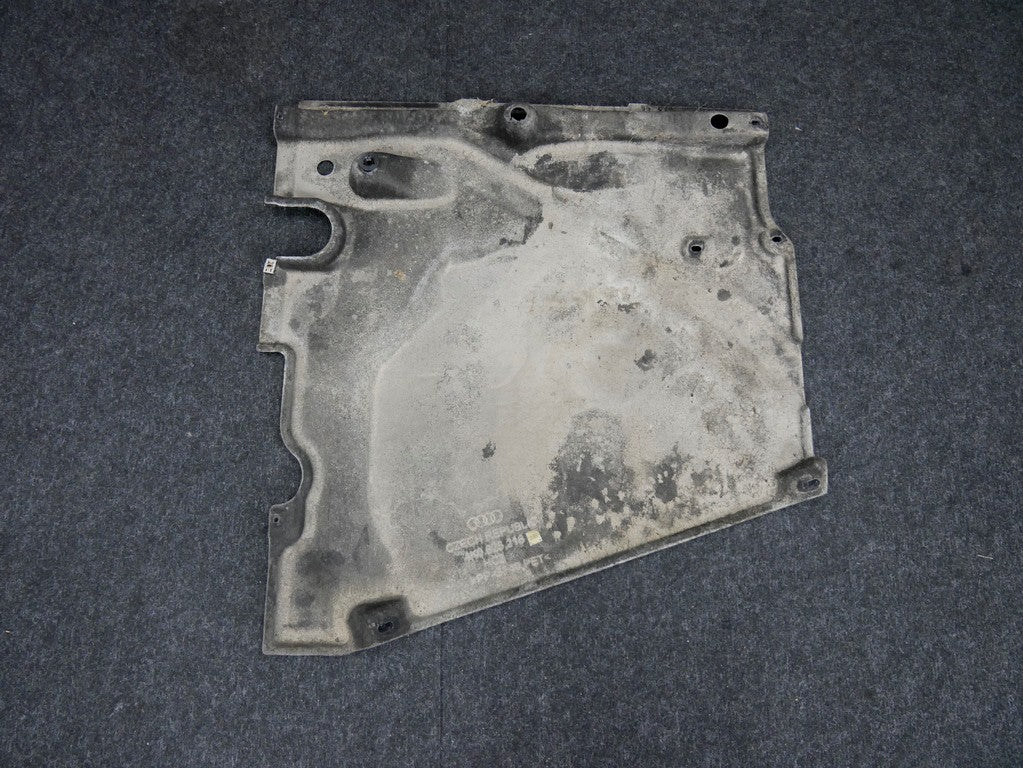 Osłona podwozia 4K0825216 AUDI A7 4K8
