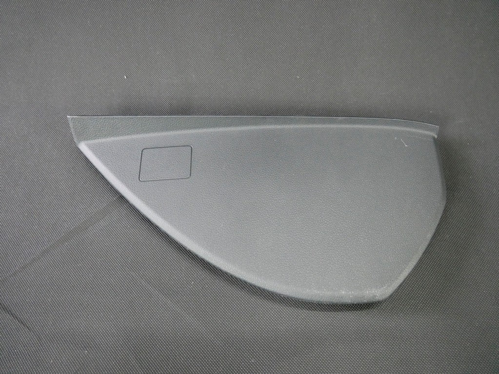 Osłona boku konsoli lewa 5E0857503 OCTAVIA III