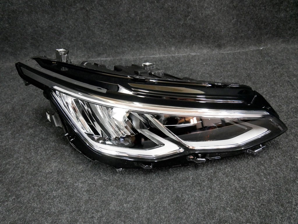 Lampa przód prawa LED 5H1941030 VW GOLF VIII 8