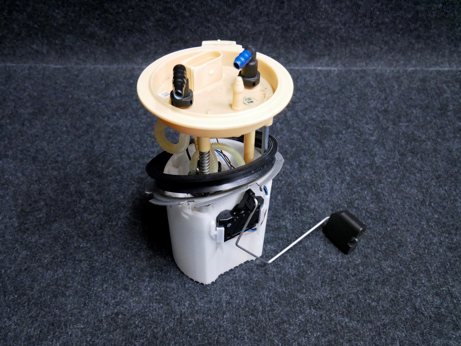 Pompa paliwa baku 3AA919050K PASSAT CC 2.0 TDI